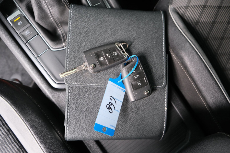 Volkswagen Tiguan 1.5 TSI 2x R-Line Automaat - N.A.P. Virtual Cockpit, Carplay, IQ Light, Navi.