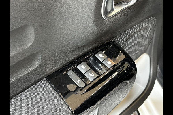 Citroën C3 1.2 PureTech S&S Shine Automaat | Navigatie | Achteruitrijcamera | Parkeersensoren | Android auto / Apple carplay