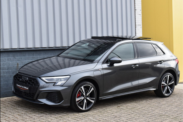 Audi A3 Sportback 45 TFSI e S-Line 245 Pk Pano Navi ACC RS-Stoel Full Led PDC 18 Inch
