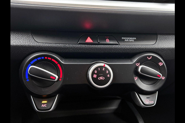 Kia Stonic 1.0 T-GDi MHEV DynamicLine AUTOMAAT | CARPLAY | CRUISE