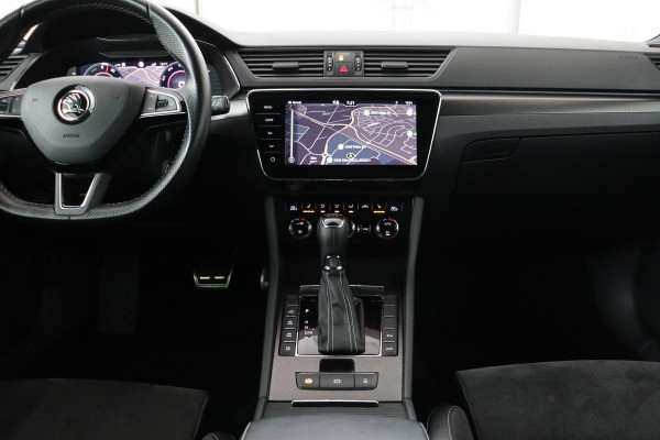 Škoda Superb 1.4 TSI iV Sportline | Trekhaak | Stoelverwarming | Matrix LED | Virtual Cockpit | Camera | Alcantara | Canton sound | Memory | Carplay | Navigatie | PHEV