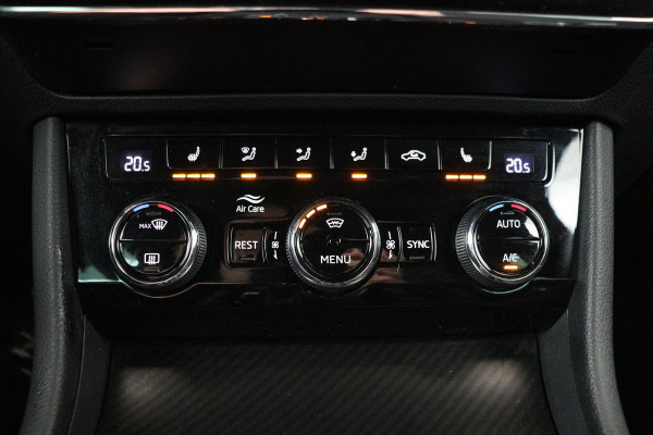 Škoda Superb 1.4 TSI iV Sportline | Trekhaak | Stoelverwarming | Matrix LED | Virtual Cockpit | Camera | Alcantara | Canton sound | Memory | Carplay | Navigatie | PHEV