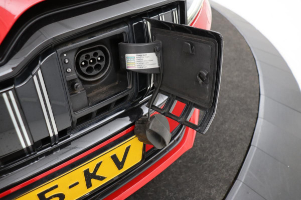 Škoda Superb 1.4 TSI iV Sportline | Trekhaak | Stoelverwarming | Matrix LED | Virtual Cockpit | Camera | Alcantara | Canton sound | Memory | Carplay | Navigatie | PHEV