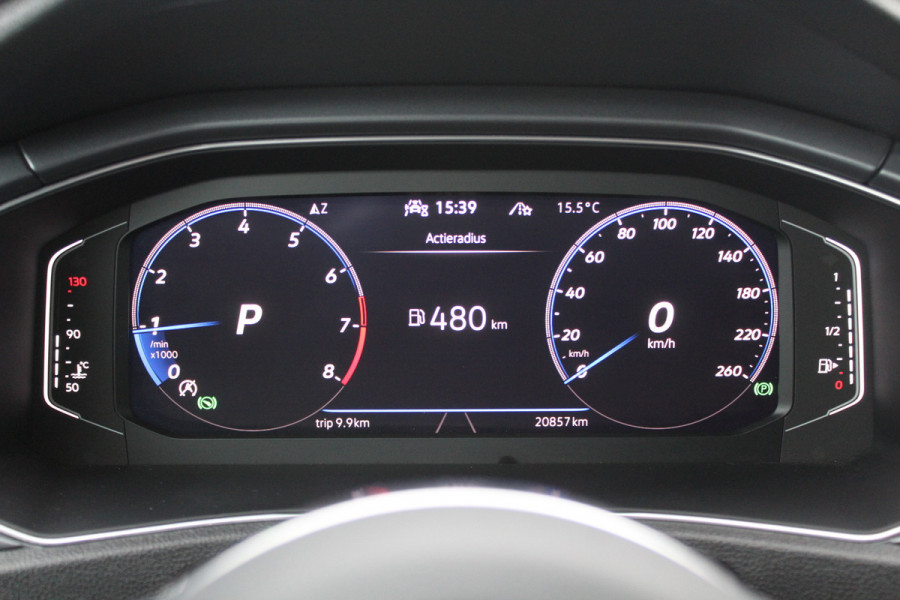 Volkswagen T-Roc Cabrio 1.5 TSI R-Line / Navigatie / Parkeerhulp V+A / 19'' / Keyless / ACC / DAB / Stoelverwarming