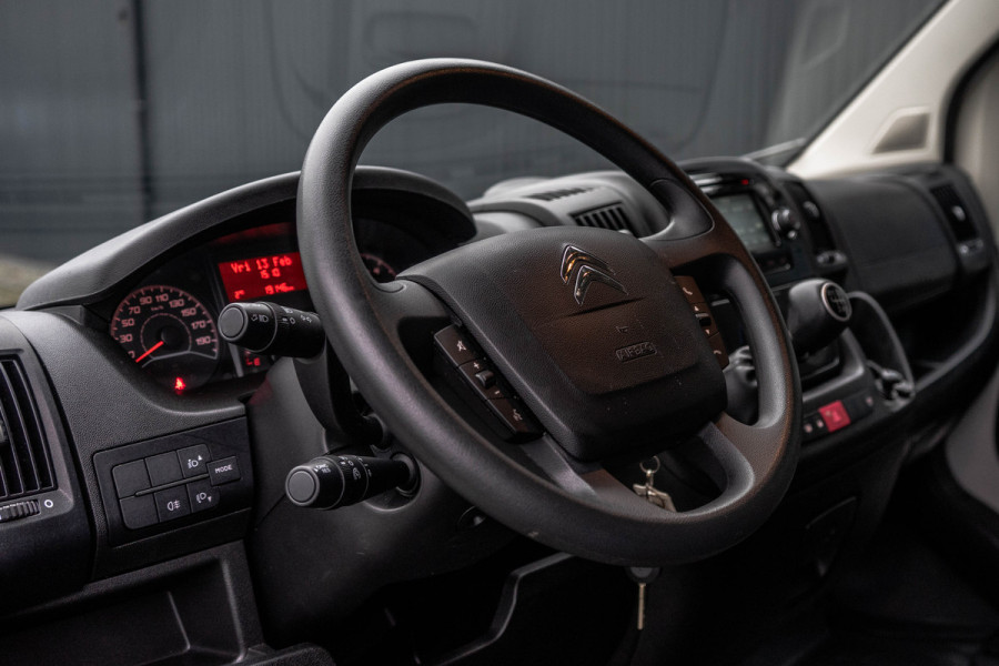 Citroën Jumper 35 2.0 BlueHDi | Bakwagen | Uniek laadsysteem | Camera | Cruise | Navi | Airco
