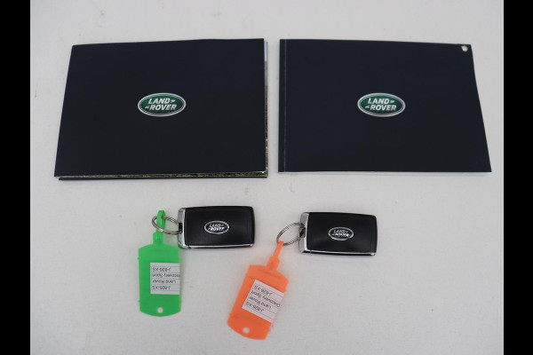 Land Rover Discovery Sport P300e 1.5 R-Dynamic SE | Panoramadak | Head-Up | Leder | Trekhaak | Matrix LED | Stoelverwarming | Keyless | Park Assist | Carplay | Navigatie | Memory | PHEV | Plug In