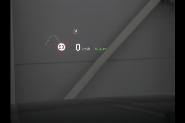 Land Rover Discovery Sport P300e 1.5 R-Dynamic SE | Panoramadak | Head-Up | Leder | Trekhaak | Matrix LED | Stoelverwarming | Keyless | Park Assist | Carplay | Navigatie | Memory | PHEV | Plug In