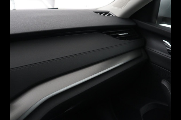 Škoda Octavia 1.0 TSI Business Edition | Trekhaak | Carplay | Navigatie | Full LED | Parkeerhulp | Climate control | Digital Cockpit | Bluetooth