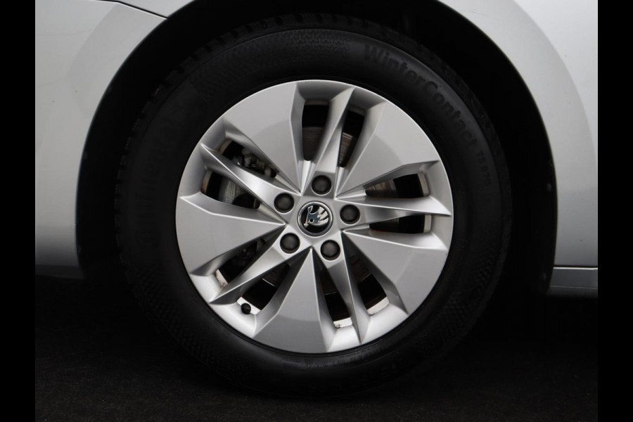 Škoda Octavia 1.0 TSI Business Edition | Trekhaak | Carplay | Navigatie | Full LED | Parkeerhulp | Climate control | Digital Cockpit | Bluetooth