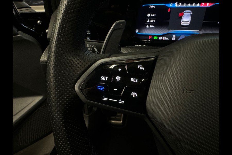 Volkswagen Golf 2.0 TSI R 4M Performance Pano|Akra|HuD|Drift