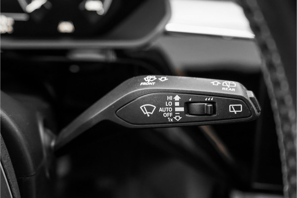 Audi e-tron 55 Quattro Advanced Pro Line+ 95 kWh S-Line Zwart Optiek Pano ACC HUD Trekhaak