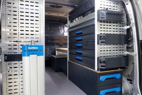 Mercedes-Benz Vito 114 CDI 136pk Compact 9G Automaat 2x Schuifdeur/LED/Camera/Inrichting 09-2022