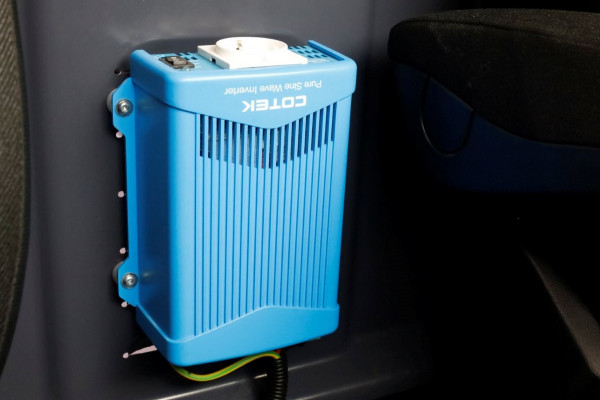 Mercedes-Benz Vito 114 CDI 136pk Compact 9G Automaat 2x Schuifdeur/LED/Camera/Inrichting 09-2022