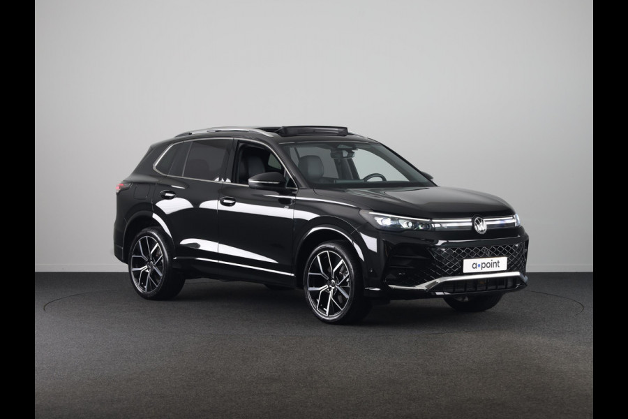 Volkswagen Tiguan 1.5 eHybrid R-Line Edition 272PK | Panoramadak | Camera | Wegklapbare trekhaak | Verlengde garantie