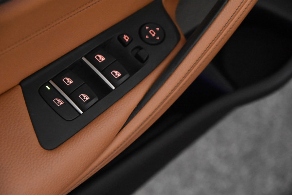 BMW 5 Serie 530e Limosine *1ste Eigenaar*Leer*Schuifdak*Navigatie*Camera*