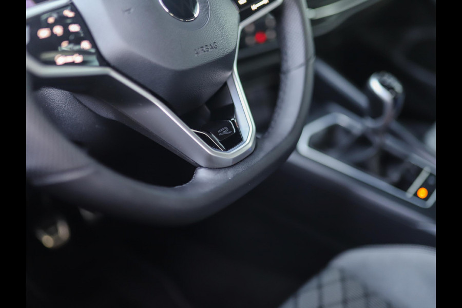 Volkswagen Golf 1.5 TSI R-Line | Camera | Stuur/Stoelverw. | DAB | ACC