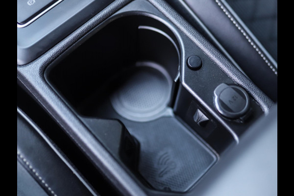 Volkswagen Golf 1.5 TSI R-Line | Camera | Stuur/Stoelverw. | DAB | ACC