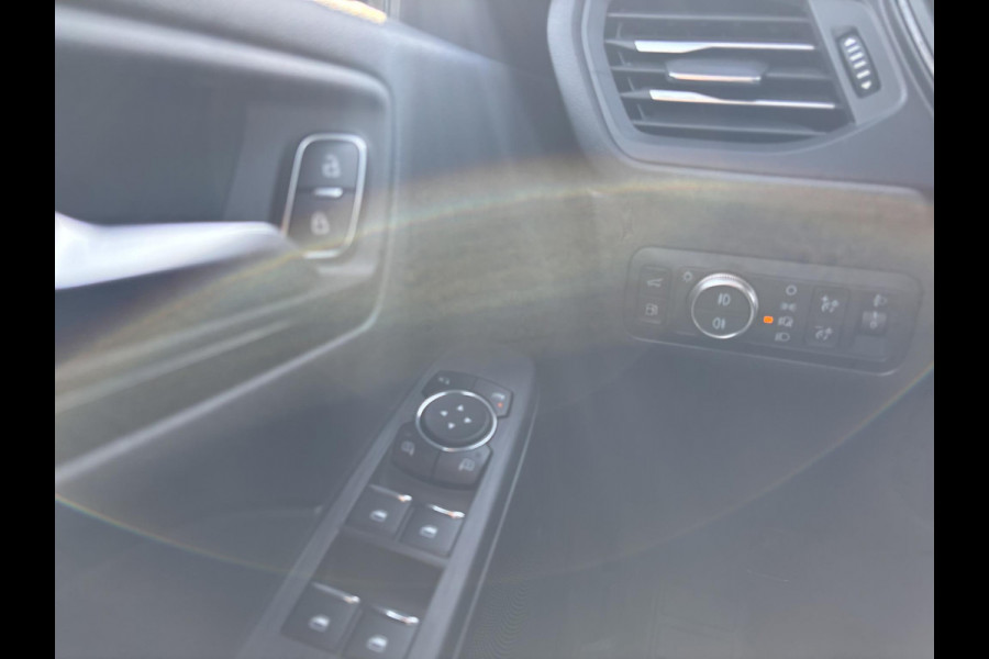 Ford Kuga 2.5 PHEV ST-Line 225pk | Trekhaak afneembaar | Adaptive cruise control | Winter Pack | Dodehoeksensoren | Achteruitrijcamera | Elektrische Achterklep