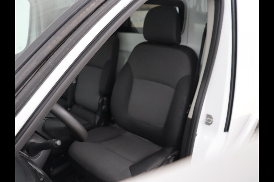 Renault Trafic 2.0 dCi T29 L1H1 Comfort | Trekhaak | Airco | Bluetooth | Parkeerhulp | Camera | Full LED | Cruise control | 3 Persoons