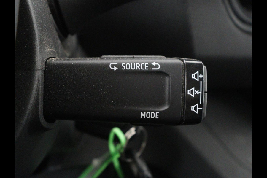 Renault Trafic 2.0 dCi T29 L1H1 Comfort | Trekhaak | Airco | Bluetooth | Parkeerhulp | Camera | Full LED | Cruise control | 3 Persoons