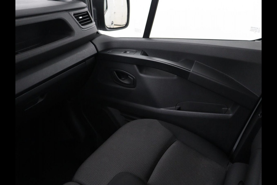 Renault Trafic 2.0 dCi T29 L1H1 Comfort | Trekhaak | Airco | Bluetooth | Parkeerhulp | Camera | Full LED | Cruise control | 3 Persoons