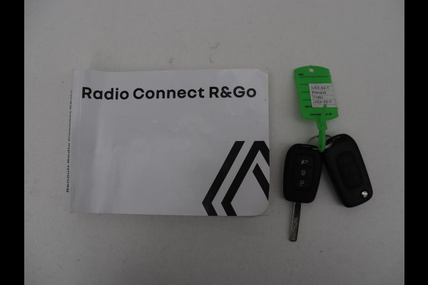 Renault Trafic 2.0 dCi T29 L1H1 Comfort | Trekhaak | Airco | Bluetooth | Parkeerhulp | Camera | Full LED | Cruise control | 3 Persoons