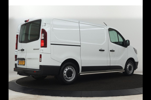 Renault Trafic 2.0 dCi T29 L1H1 Comfort | Trekhaak | Airco | Bluetooth | Parkeerhulp | Camera | Full LED | Cruise control | 3 Persoons