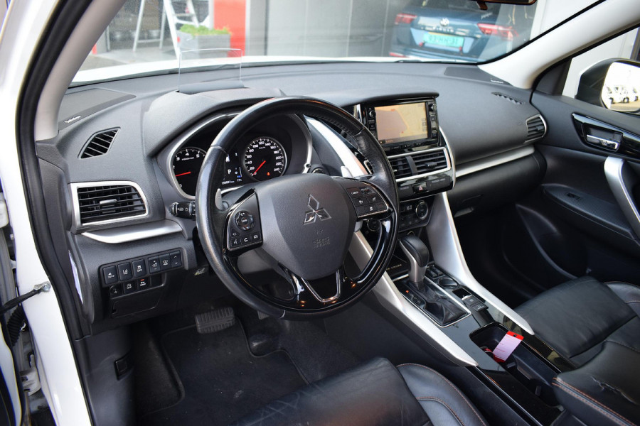 Mitsubishi Eclipse Cross 1.5 DI-T Pure | Trekhaak | Pano | Leer | HUD