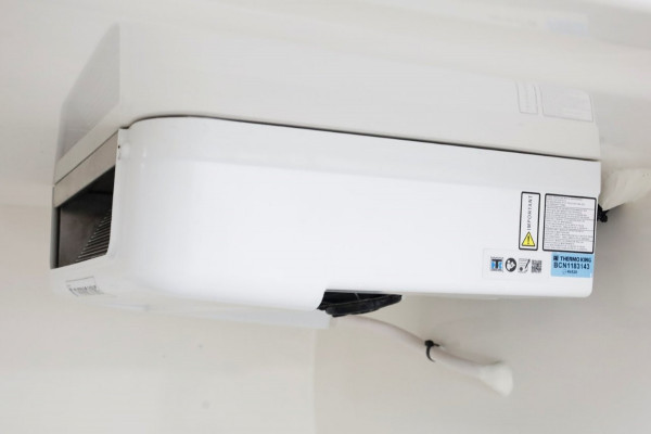 Peugeot Expert 1.5 BlueHDI 102pk Koelwagen/Vriezer 12V+230V 04-2022