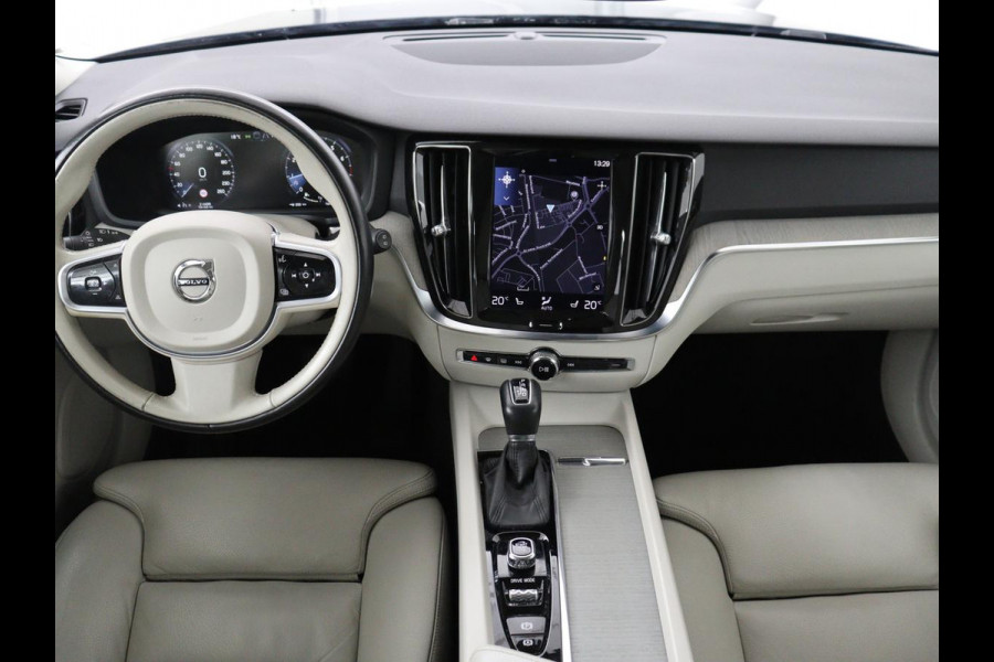 Volvo V60 2.0 T5 Inscription | Trekhaak | Leder | Stoelverwarming | Carplay | Navigatie | Memory | Full LED | Cruise control | Climate control | Bluetooth