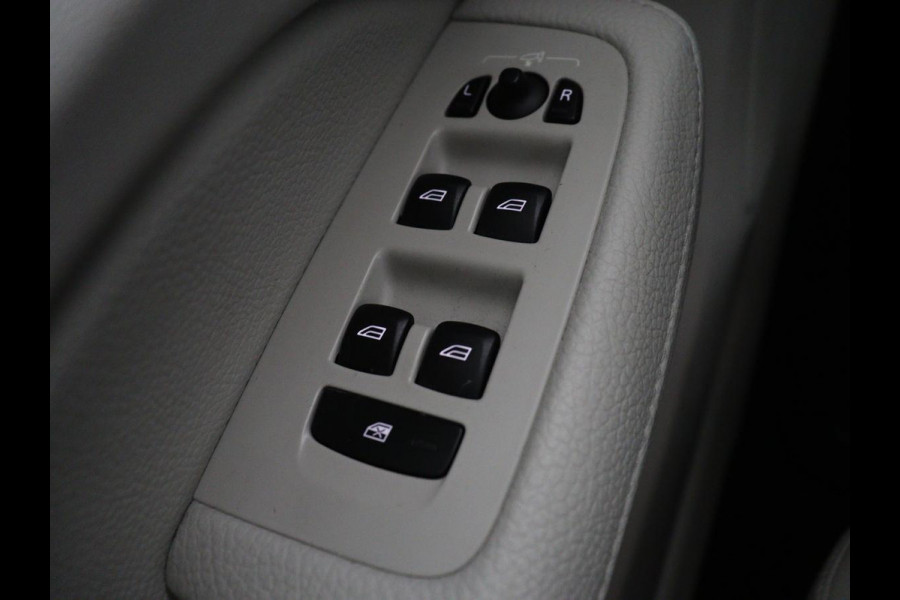 Volvo V60 2.0 T5 Inscription | Trekhaak | Leder | Stoelverwarming | Carplay | Navigatie | Memory | Full LED | Cruise control | Climate control | Bluetooth