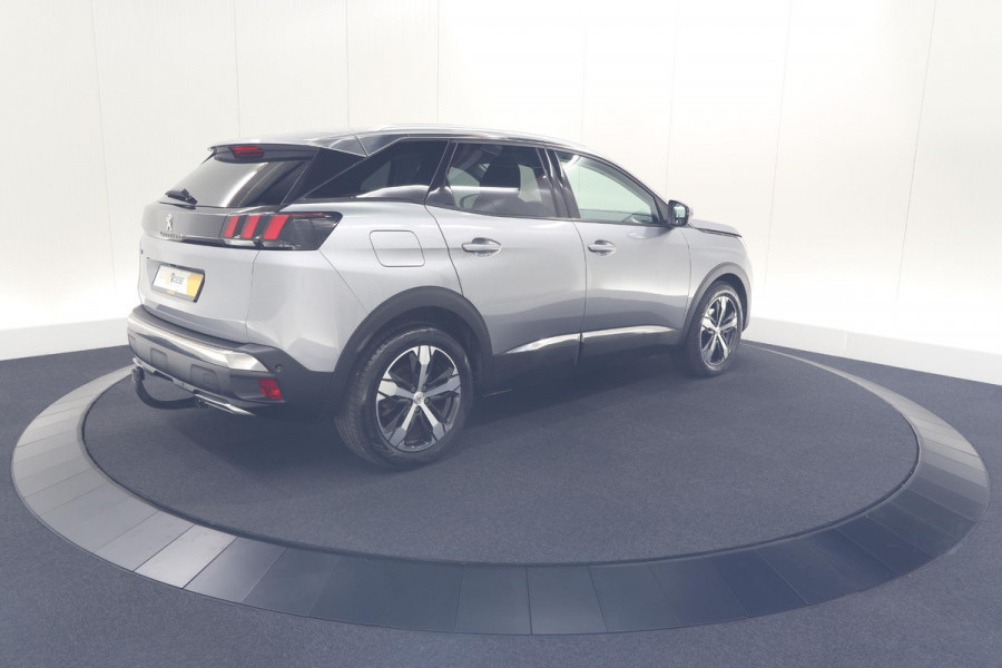 Peugeot 3008 PureTech 130 EAT8 Crossway | Trekhaak | Camera | Dodehoekdetectie | Stoelverwarming | Apple Carplay
