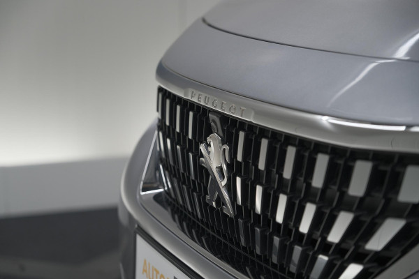 Peugeot 3008 PureTech 130 EAT8 Crossway | Trekhaak | Camera | Dodehoekdetectie | Stoelverwarming | Apple Carplay