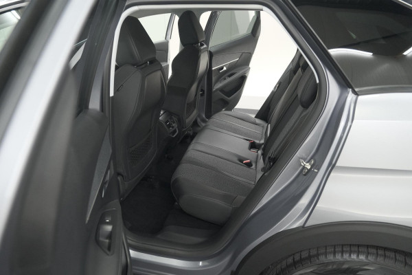 Peugeot 3008 PureTech 130 EAT8 Crossway | Trekhaak | Camera | Dodehoekdetectie | Stoelverwarming | Apple Carplay