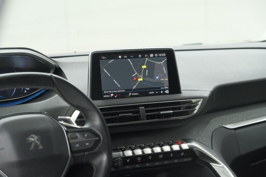 Peugeot 3008 PureTech 130 EAT8 Crossway | Trekhaak | Camera | Dodehoekdetectie | Stoelverwarming | Apple Carplay