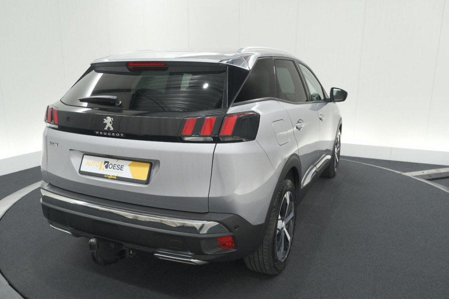 Peugeot 3008 PureTech 130 EAT8 Crossway | Trekhaak | Camera | Dodehoekdetectie | Stoelverwarming | Apple Carplay