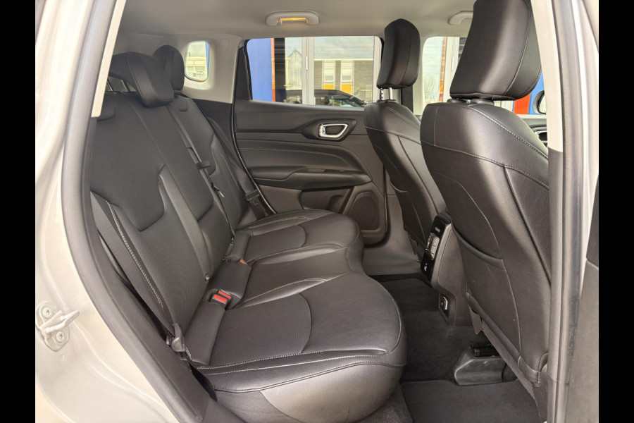 Jeep Compass 4xe 240 Plug-in Hybrid Electric Trailhawk Afneembare trekhaak | Achteruitrij camera | Leder bekleding |