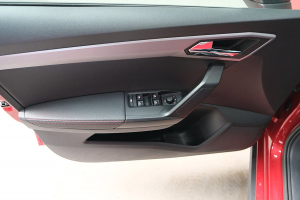 Seat Arona 1.0 TSI FR Business Intense Plus - N.A.P. Airco, Navi, Carplay, Camera, Virtual Cockpit, Trekhaak.