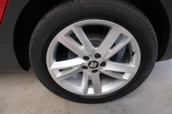 Seat Arona 1.0 TSI FR Business Intense Plus - N.A.P. Airco, Navi, Carplay, Camera, Virtual Cockpit, Trekhaak.