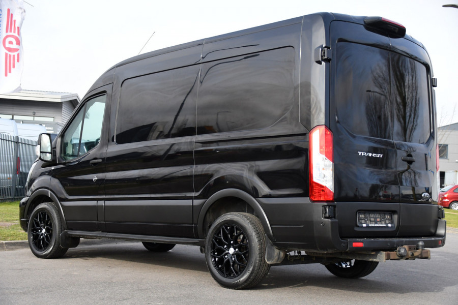 Ford Transit 350 2.0 TDCI L2H2 Limited Black Edition Camera, Cruise, Carplay, Xenon, 185pk, Trekhaak, Multimedia, Stoelverwarming, Uniek!