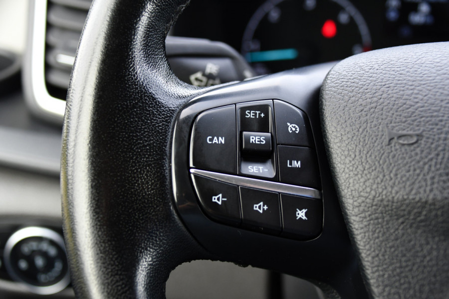 Ford Transit 350 2.0 TDCI L2H2 Limited Black Edition Camera, Cruise, Carplay, Xenon, 185pk, Trekhaak, Multimedia, Stoelverwarming, Uniek!