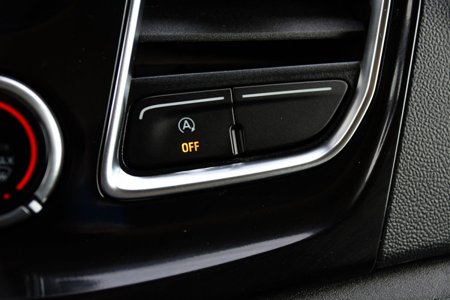 Ford Transit 350 2.0 TDCI L2H2 Limited Black Edition Camera, Cruise, Carplay, Xenon, 185pk, Trekhaak, Multimedia, Stoelverwarming, Uniek!