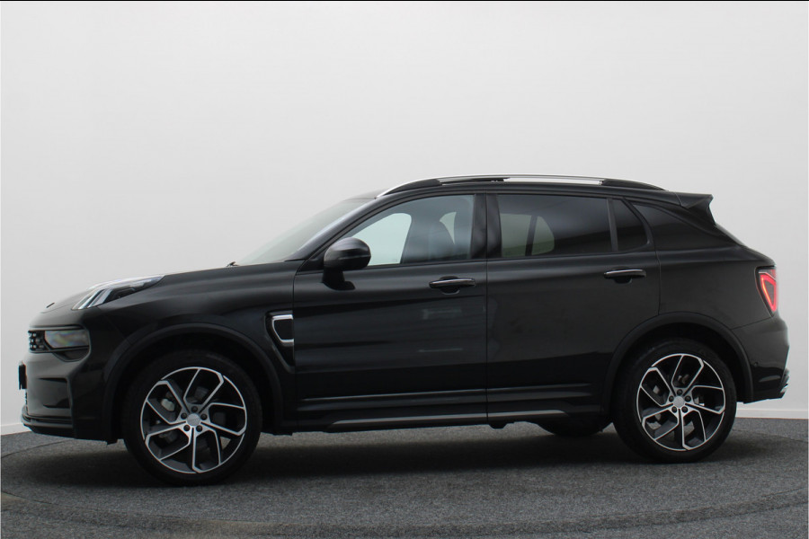 Lynk & Co 01 1.5 360° Camera, Panoramadak, ACC, Apple Carplay, Verwarmd Stuurwiel, 20''