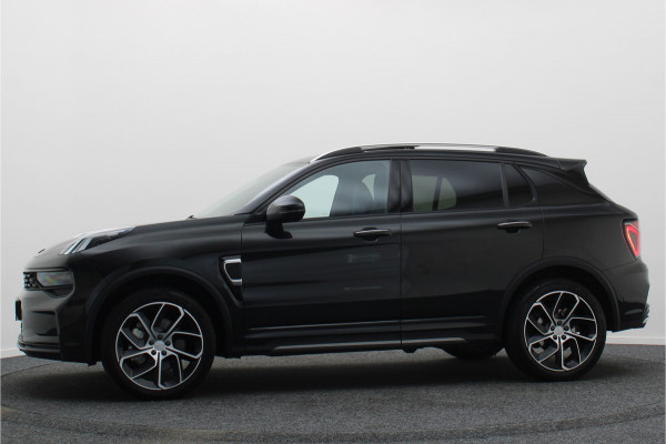 Lynk & Co 01 1.5 360° Camera, Panoramadak, ACC, Apple Carplay, Verwarmd Stuurwiel, 20''