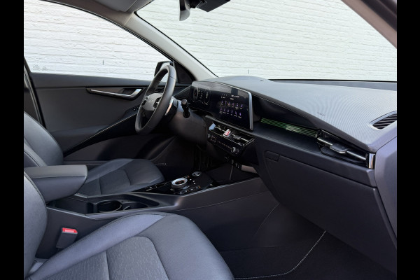 Kia Niro EV Executive 64,8 Kwh SOH100% Stoel/Stuur verwarming/koeling Carplay Camera Pdc