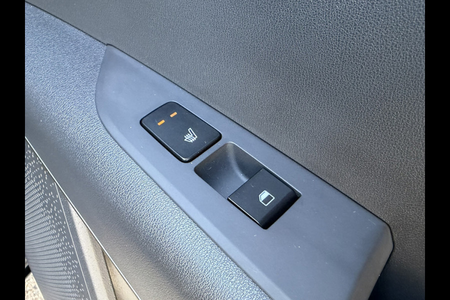 Kia Niro EV Executive 64,8 Kwh SOH100% Stoel/Stuur verwarming/koeling Carplay Camera Pdc