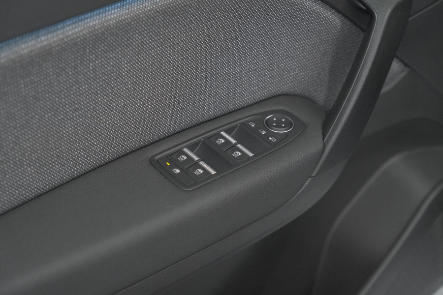 Renault Captur 1.8 E-Tech Full Hybrid 160 Techno | Camera | Winterpakket | Adaptieve Cruise Control | Apple Carplay