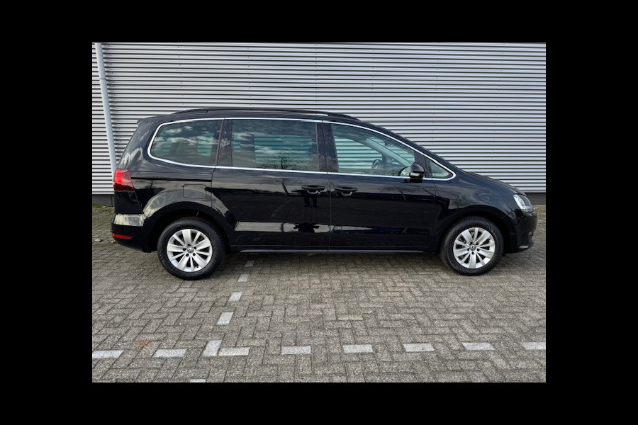 Volkswagen Sharan 1.4 TSI Exclusive Automaat,7Persoons,trekhaak,Carplay,Android,Navigatie,stoelverwarming,parkeersensoren,