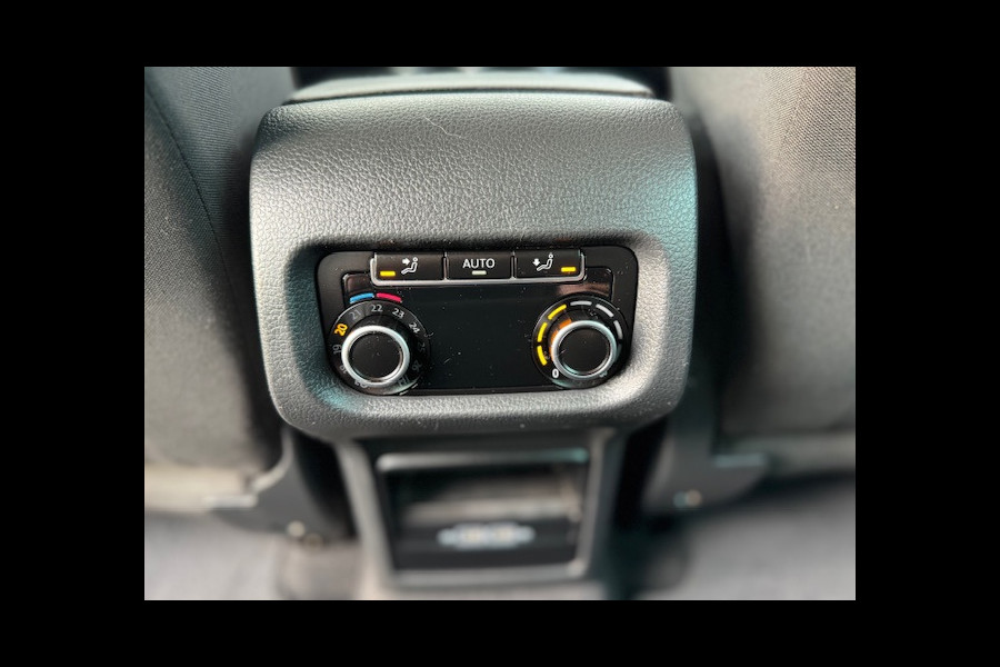 Volkswagen Sharan 1.4 TSI Exclusive Automaat,7Persoons,trekhaak,Carplay,Android,Navigatie,stoelverwarming,parkeersensoren,
