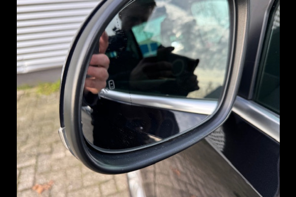 Volkswagen Sharan 1.4 TSI Exclusive Automaat,7Persoons,trekhaak,Carplay,Android,Navigatie,stoelverwarming,parkeersensoren,